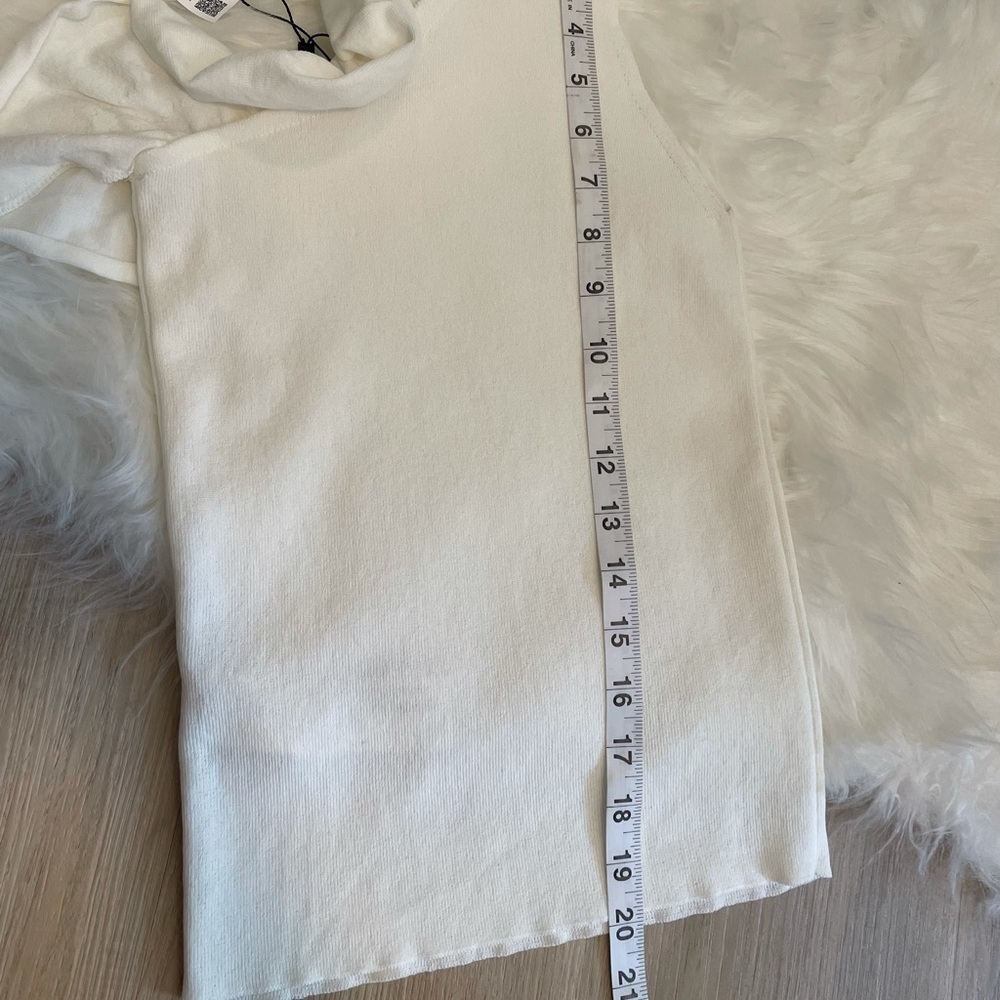 Mango One Shoulder Ruffle Top - NWT! - Picture 10 of 11